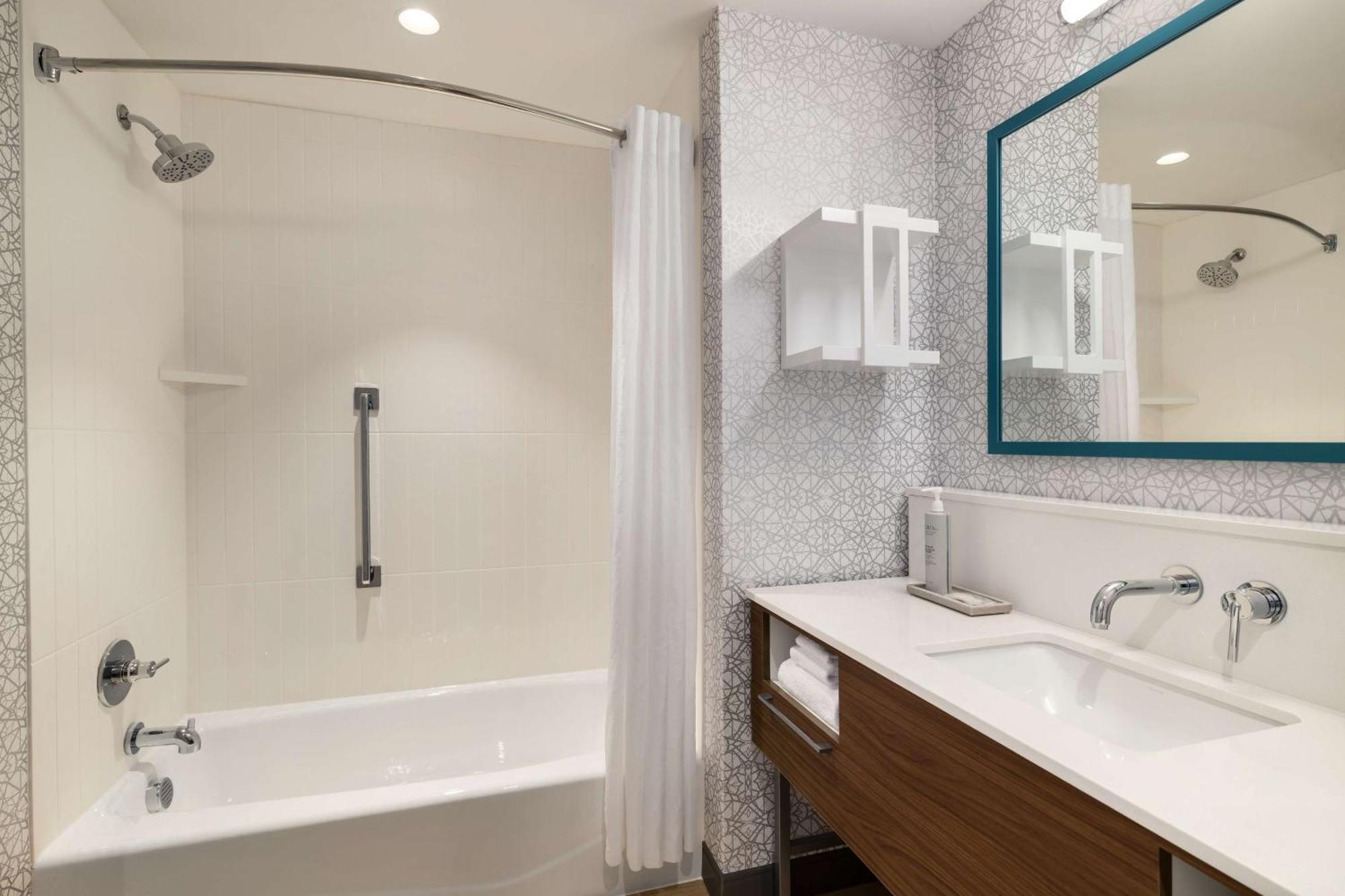 קאהולוי Hampton Inn & Suites Maui North Shore מראה חיצוני תמונה